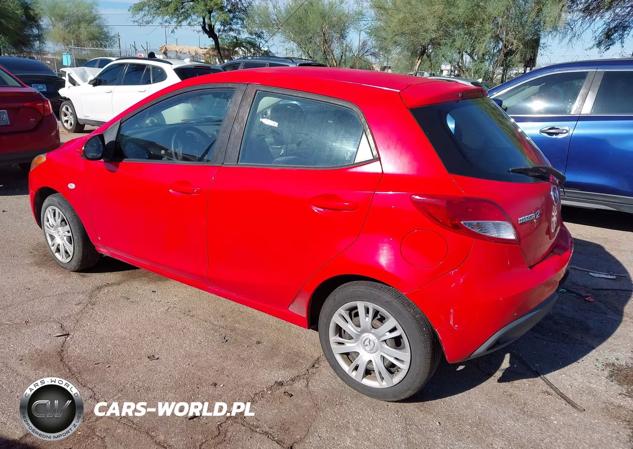 2013 Mazda Mazda2 Sport VIN:JM1DE1KZ2D0170760 - 3
