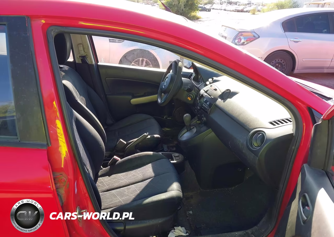 2013 Mazda Mazda2 Sport VIN:JM1DE1KZ2D0170760 - 5