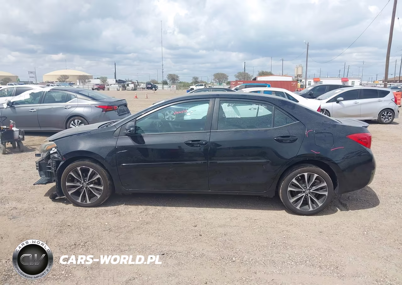 2017 Toyota Corolla Se VIN:5YFBURHE4HP575933 - 15