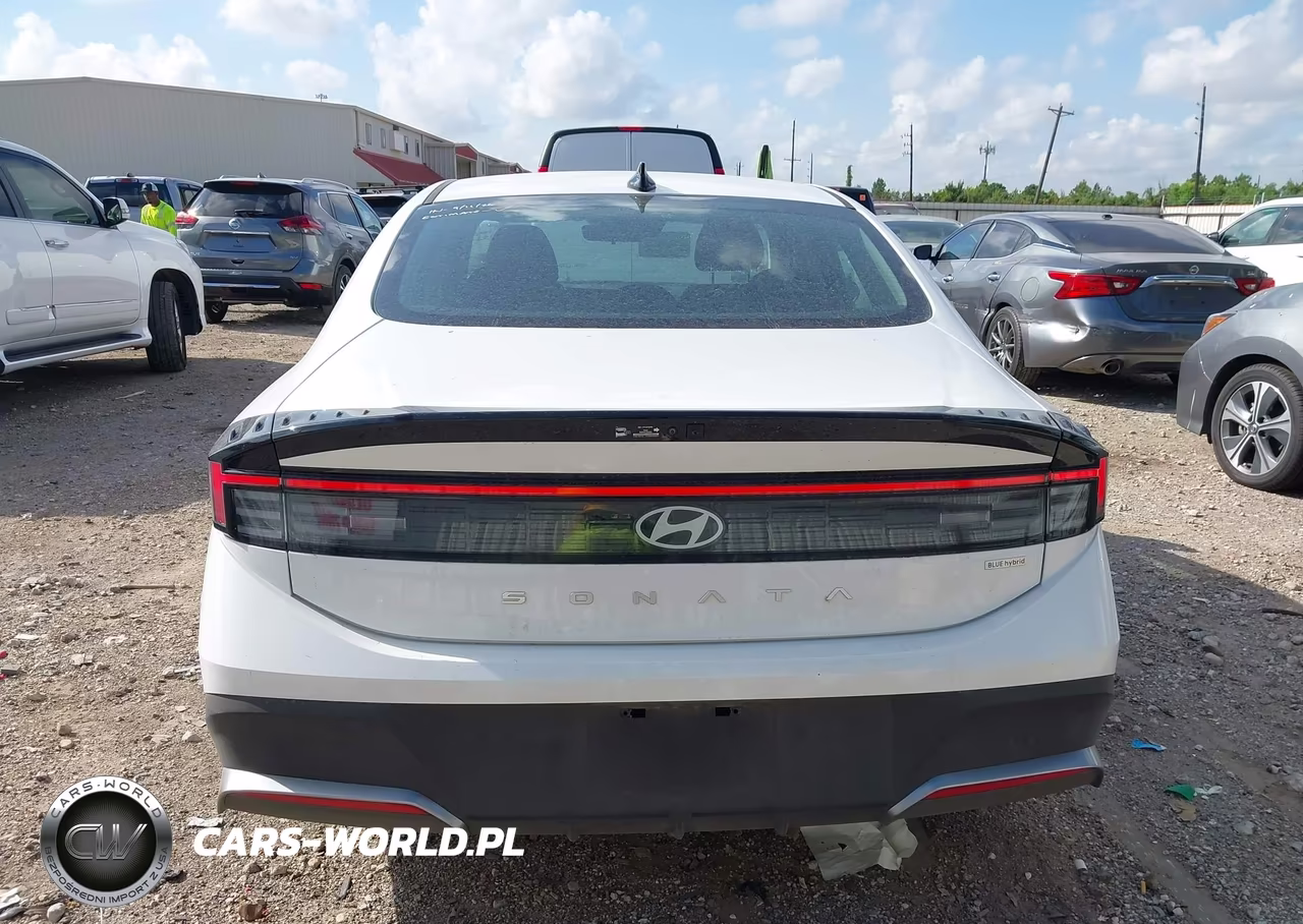 2026 Hyundai Sonata Hybrid Blue VIN:KMHL24JJ6TA147973 - 16