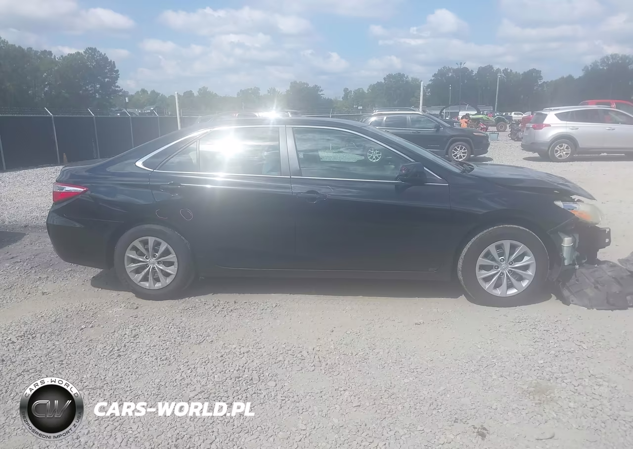 2015 Toyota Camry Le VIN:4T1BF1FK7FU480363 - 14
