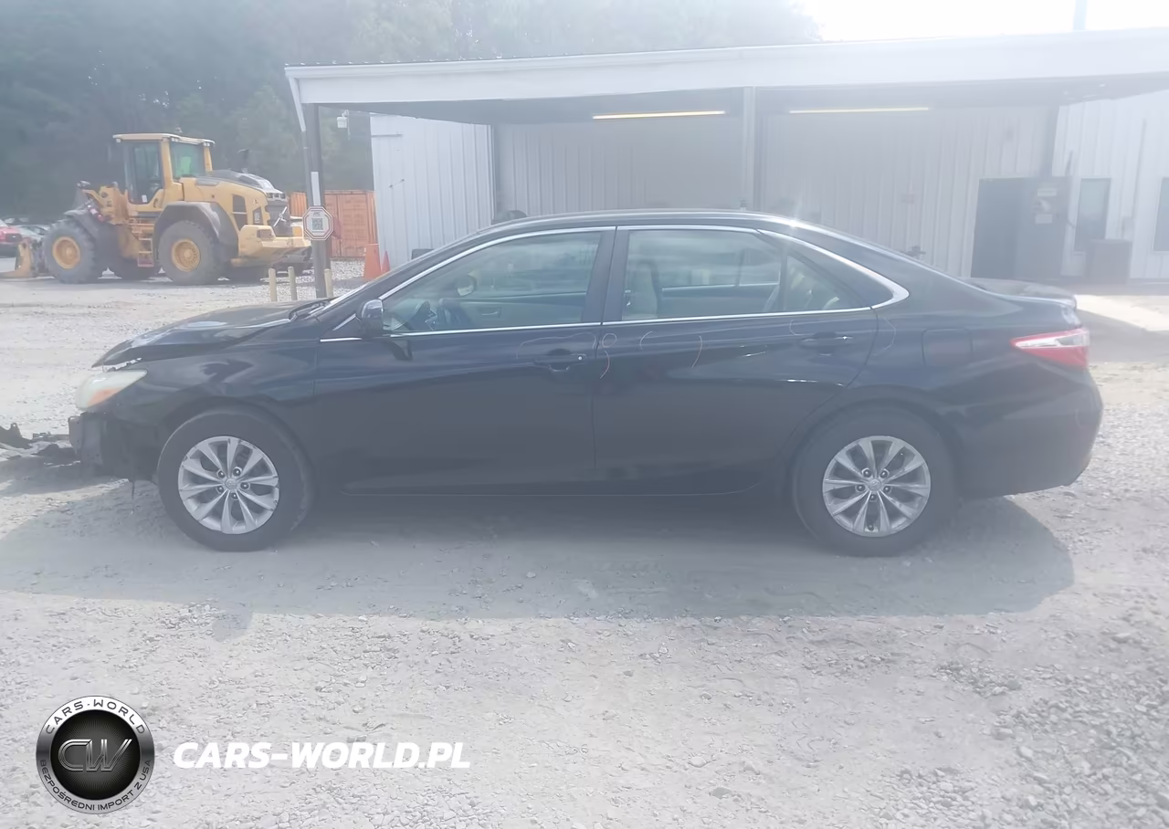 2015 Toyota Camry Le VIN:4T1BF1FK7FU480363 - 15
