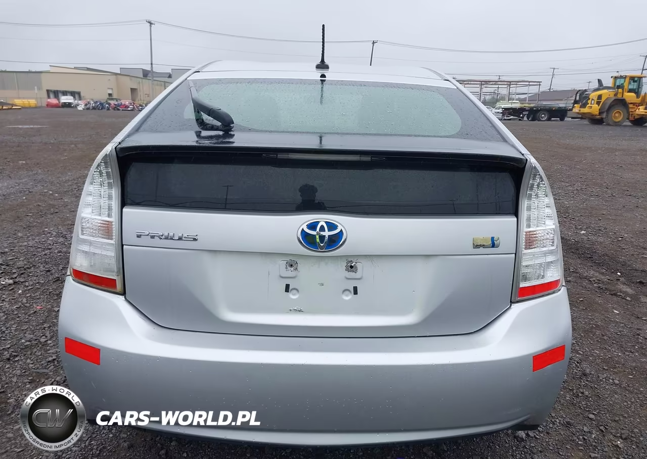 2011 Toyota Prius Two VIN:JTDKN3DU2B5286447 - 16