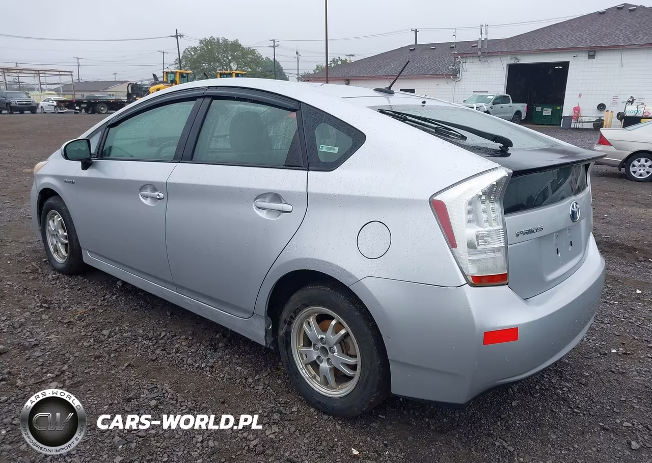 2011 Toyota Prius Two VIN:JTDKN3DU2B5286447 - 3