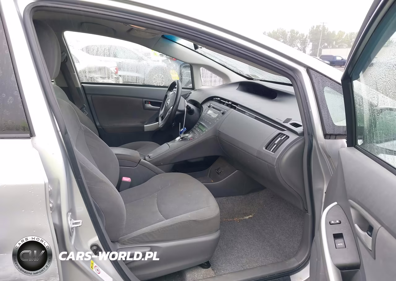 2011 Toyota Prius Two VIN:JTDKN3DU2B5286447 - 5