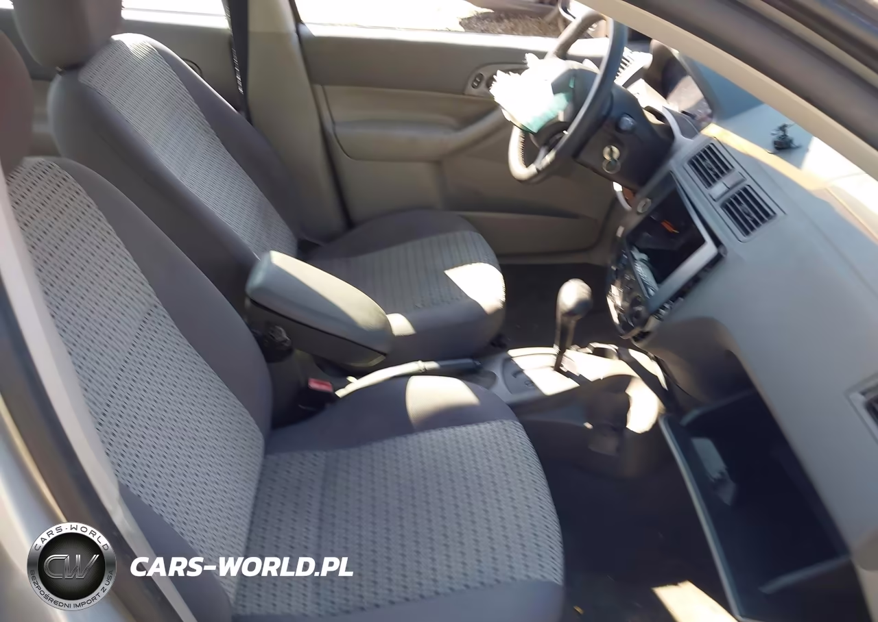 2005 Ford Focus Zx4 VIN:1FAFP34N75W196641 - 5