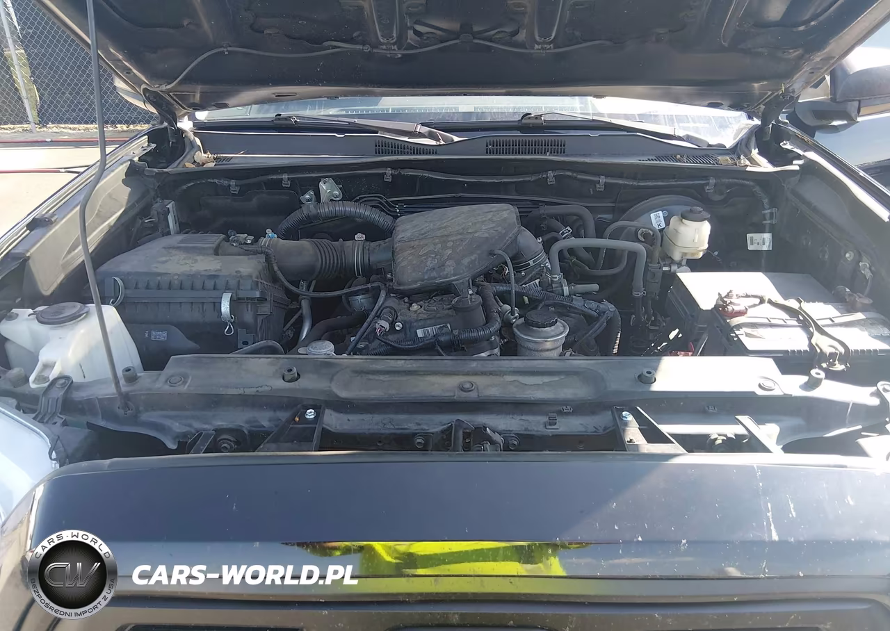 2019 Toyota Tacoma Sr VIN:5TFRX5GN5KX156109 - 10