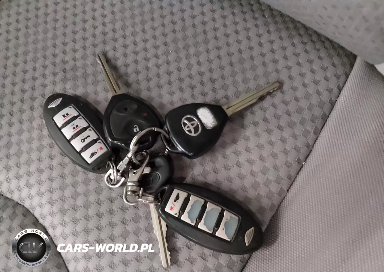 2006 Toyota Rav4 Base V6 VIN:JTMBK33V265005238 - 11