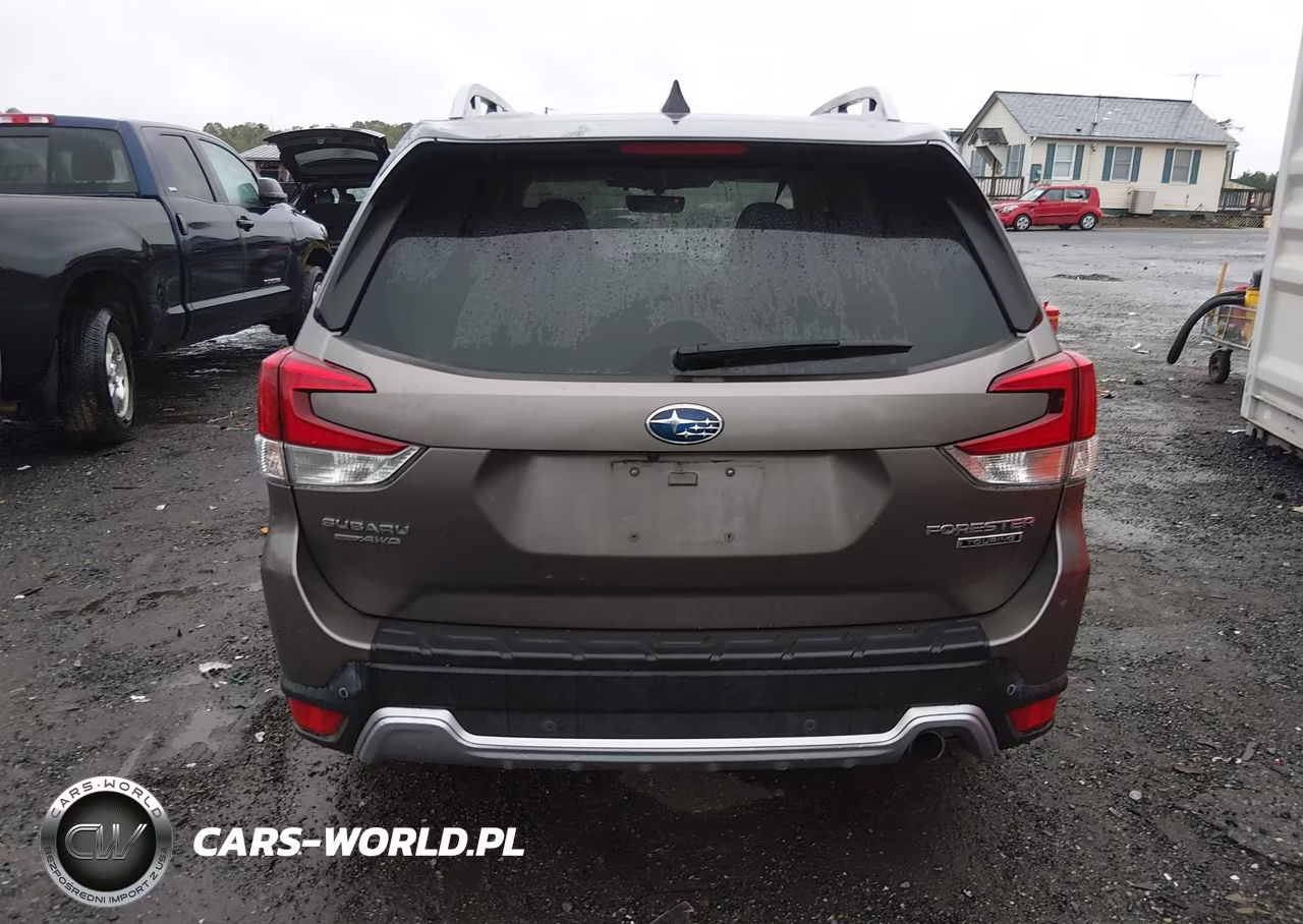 2024 Subaru Forester Touring VIN:JF2SKAMC0RH417910 - 17