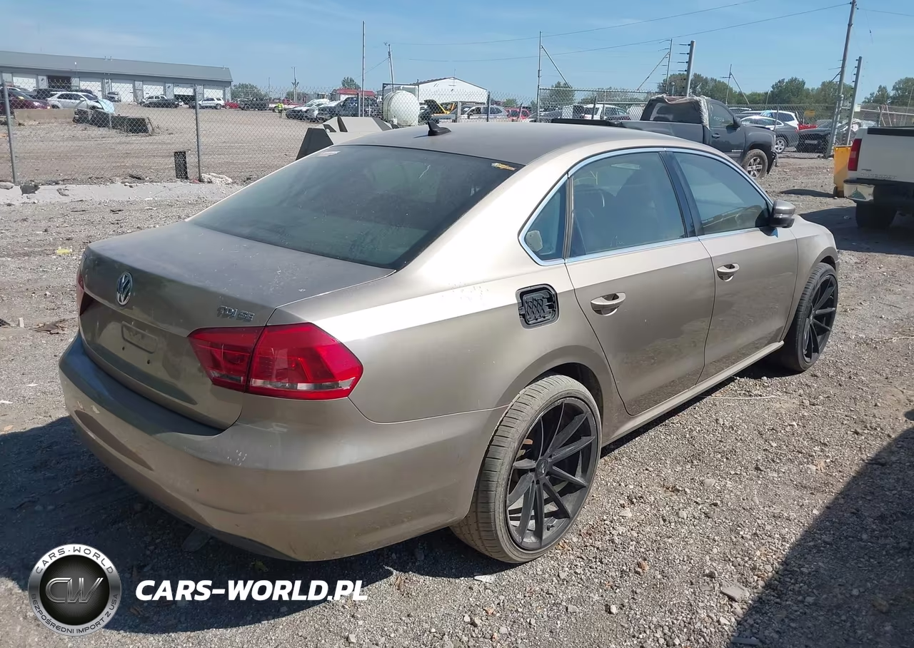 2015 Volkswagen Passat 2.0L Tdi Se VIN:1VWBV7A34FC070357 - 4
