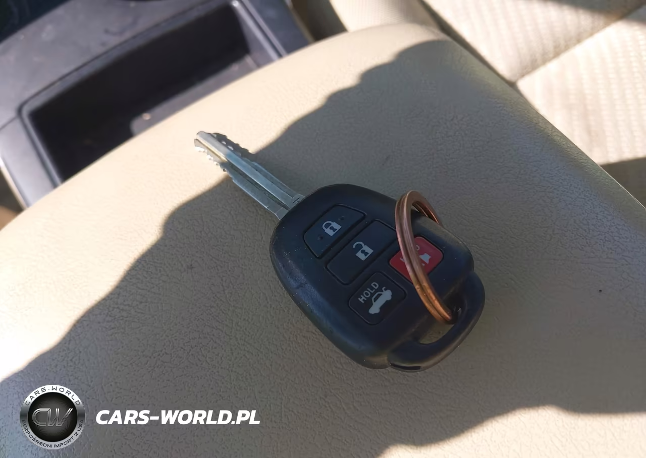 2016 Toyota Camry Le VIN:4T4BF1FK1GR584659 - 11