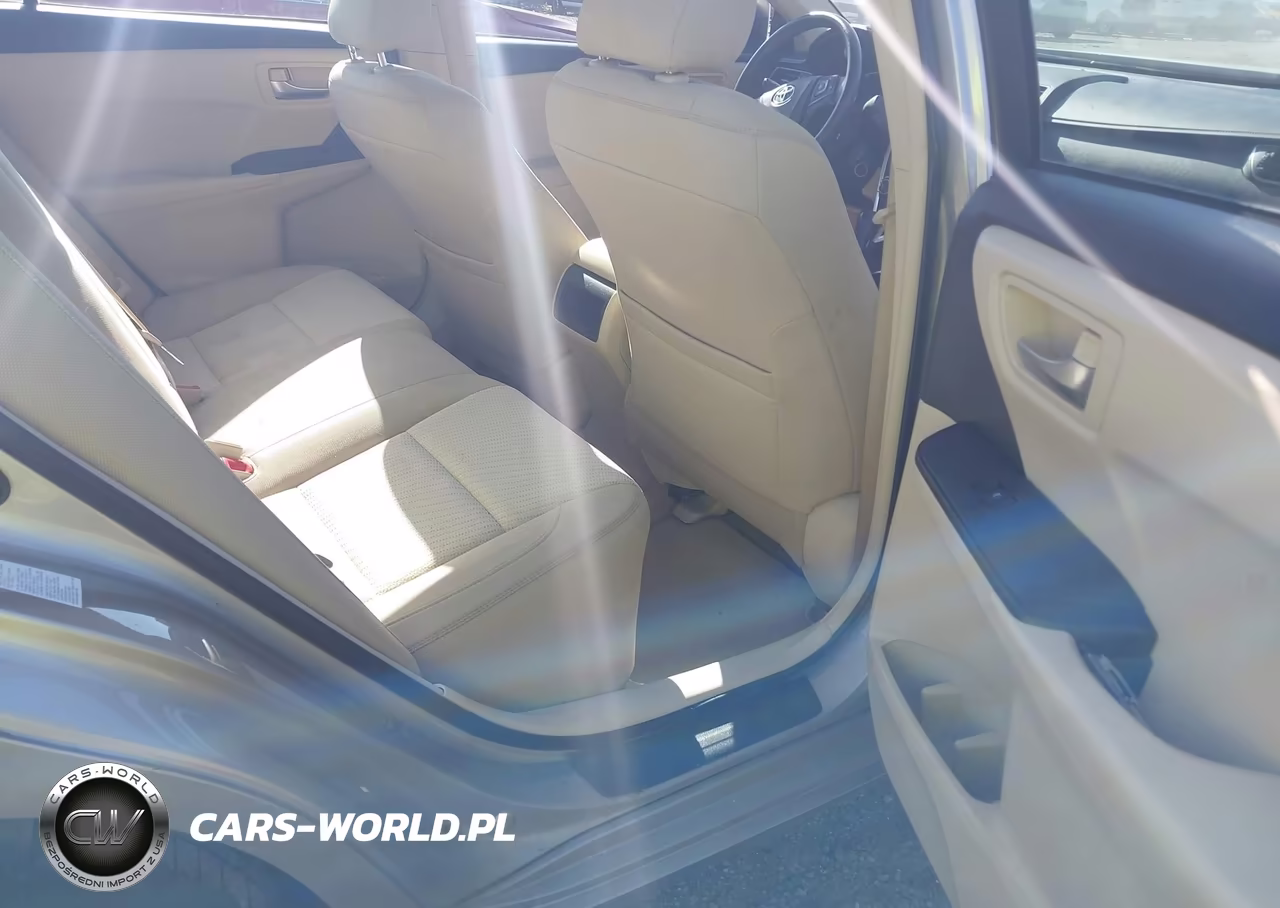 2016 Toyota Camry Le VIN:4T4BF1FK1GR584659 - 8