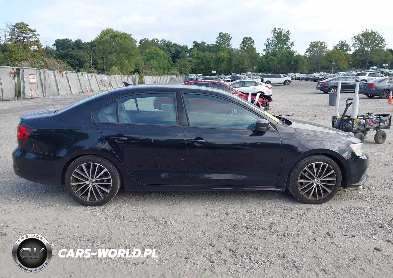 2015 Volkswagen Jetta 1.8T Sport VIN:3VWD17AJXFM226709 - 13