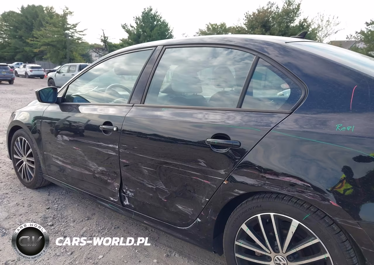 2015 Volkswagen Jetta 1.8T Sport VIN:3VWD17AJXFM226709 - 17