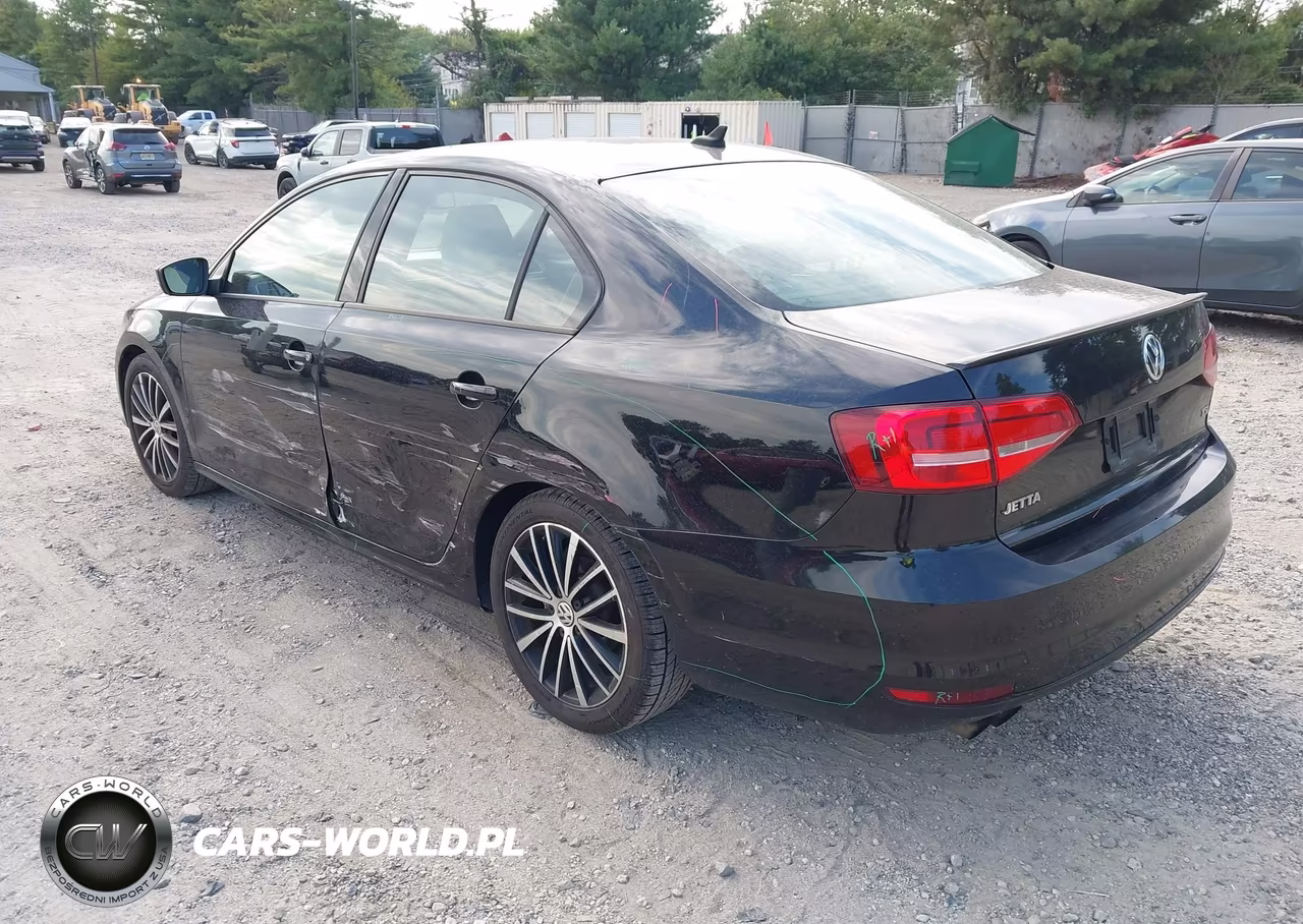 2015 Volkswagen Jetta 1.8T Sport VIN:3VWD17AJXFM226709 - 3