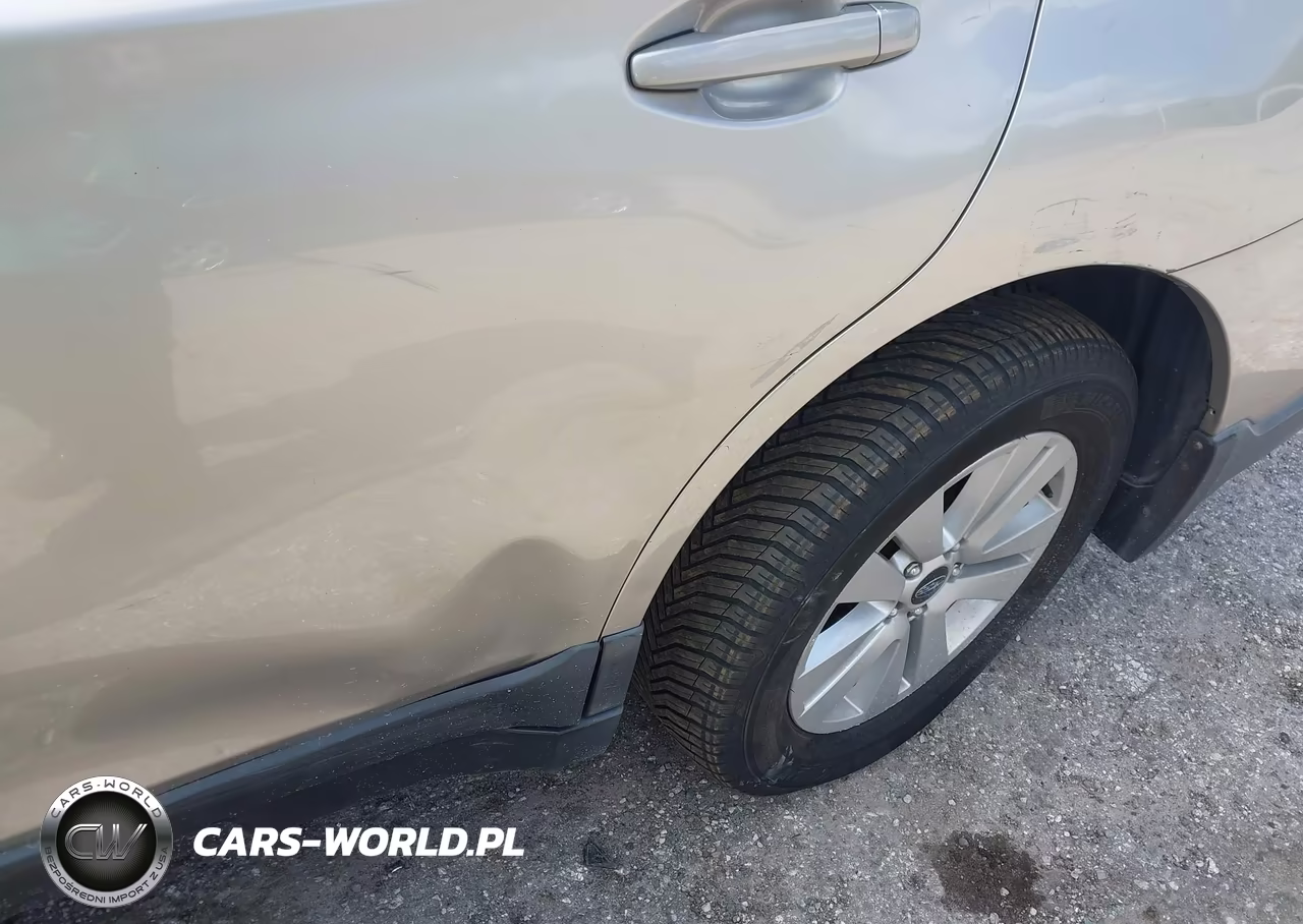 2017 Subaru Outback 2.5I Premium VIN:4S4BSAFC0H3330933 - 6
