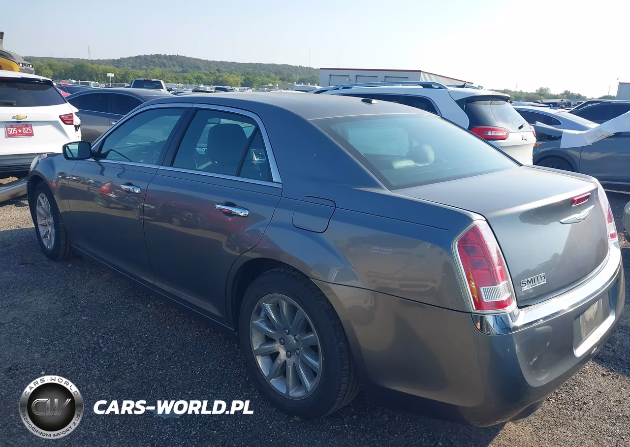 2012 Chrysler 300 Limited VIN:2C3CCACG8CH265692 - 3