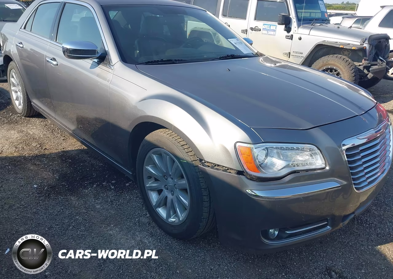 2012 Chrysler 300 Limited VIN:2C3CCACG8CH265692 - 6