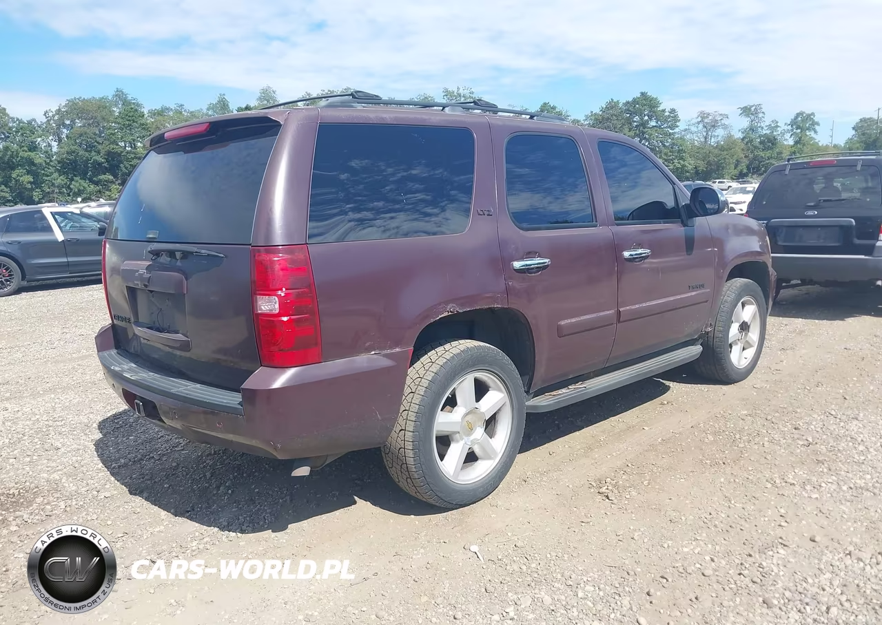 2007 Chevrolet Tahoe Ltz VIN:1GNFK130X7J310559 - 4