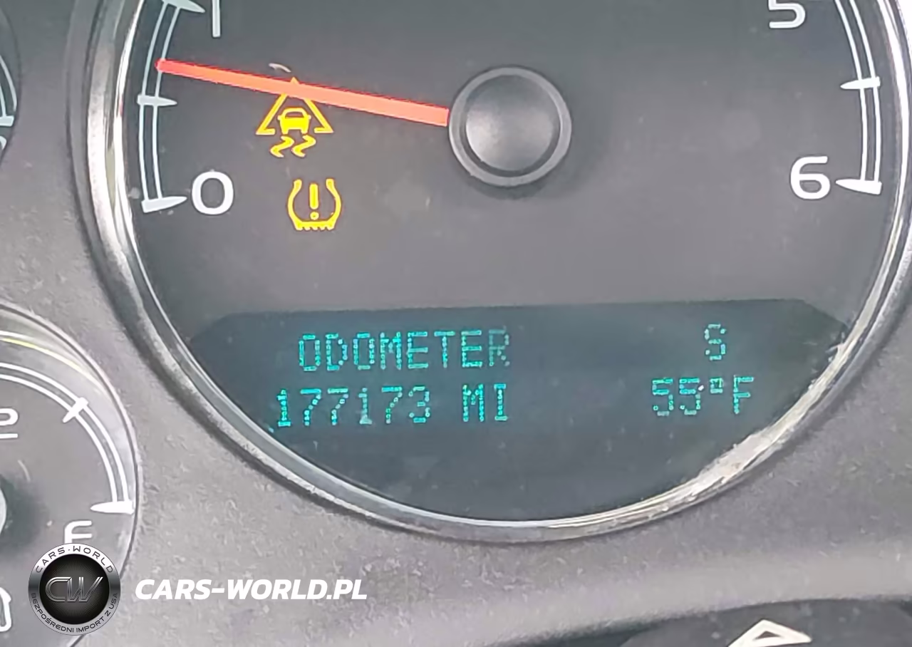2011 Chevrolet Suburban 1500 Ltz VIN:1GNSKKE35BR278660 - 15