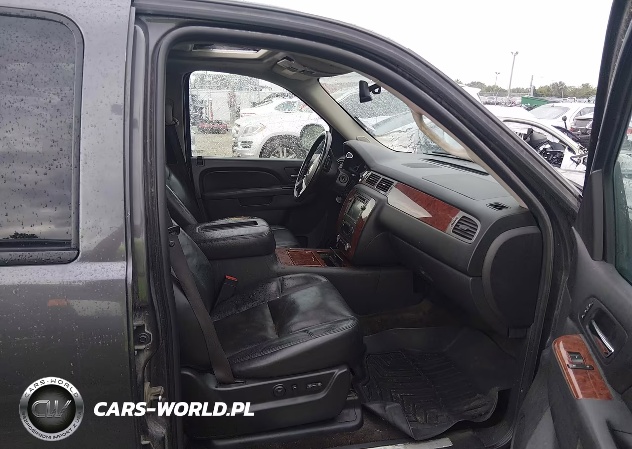 2011 Chevrolet Suburban 1500 Ltz VIN:1GNSKKE35BR278660 - 5