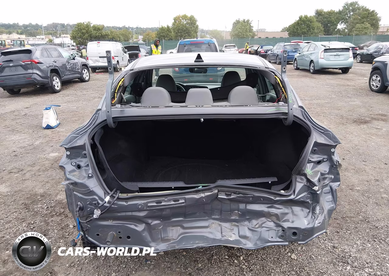 2026 Hyundai Elantra Hybrid Blue VIN:KMHLM4DJ0TU206102 - 6