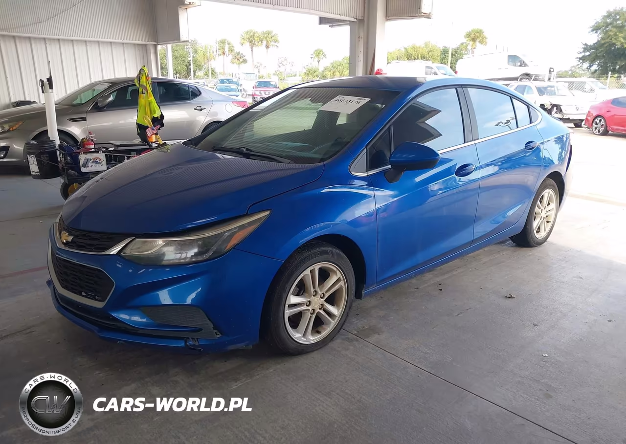 2018 Chevrolet Cruze Lt Auto VIN:1G1BE5SM0J7221381 - 2