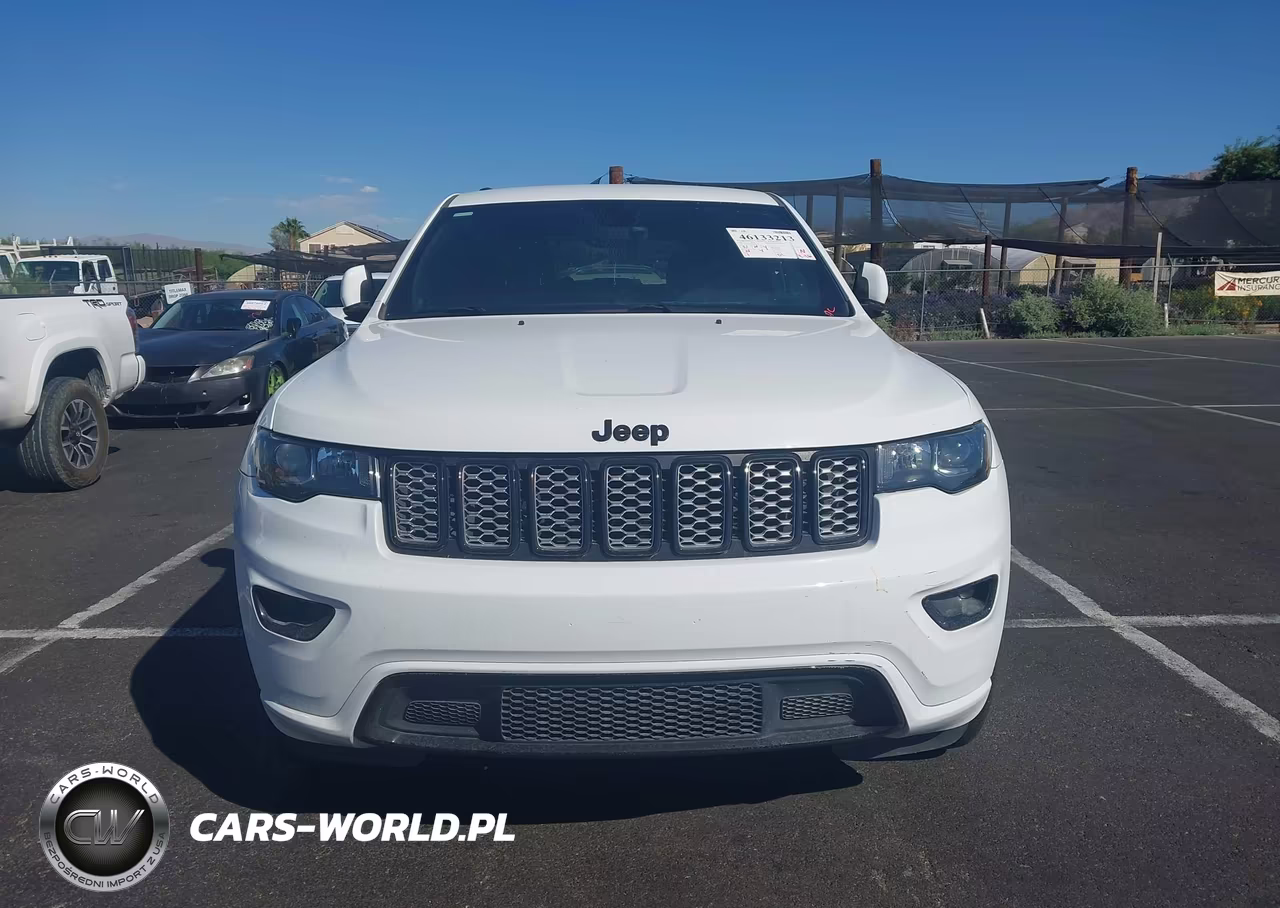 2017 Jeep Grand Cherokee Altitude VIN:1C4RJFAG7HC905932 - 11