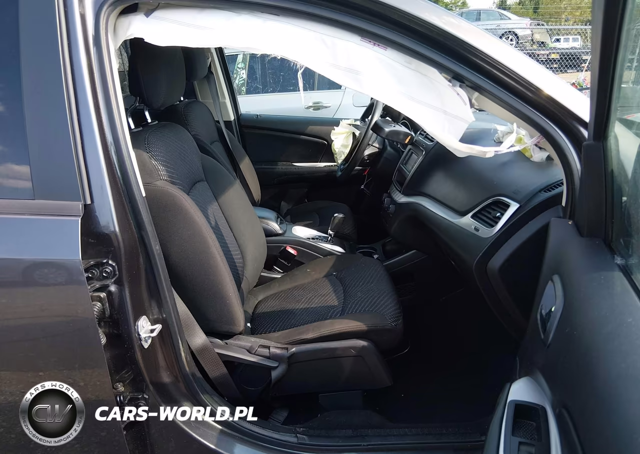 2020 Dodge Journey Se Value VIN:3C4PDCAB1LT260435 - 5