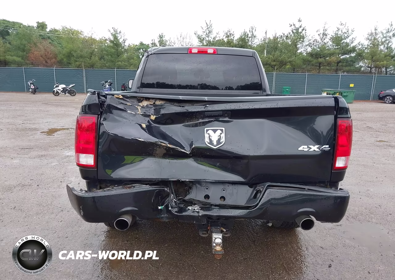 2017 Ram 1500 Express 4X4 6'4 Box VIN:1C6RR7FTXHS607943 - 16