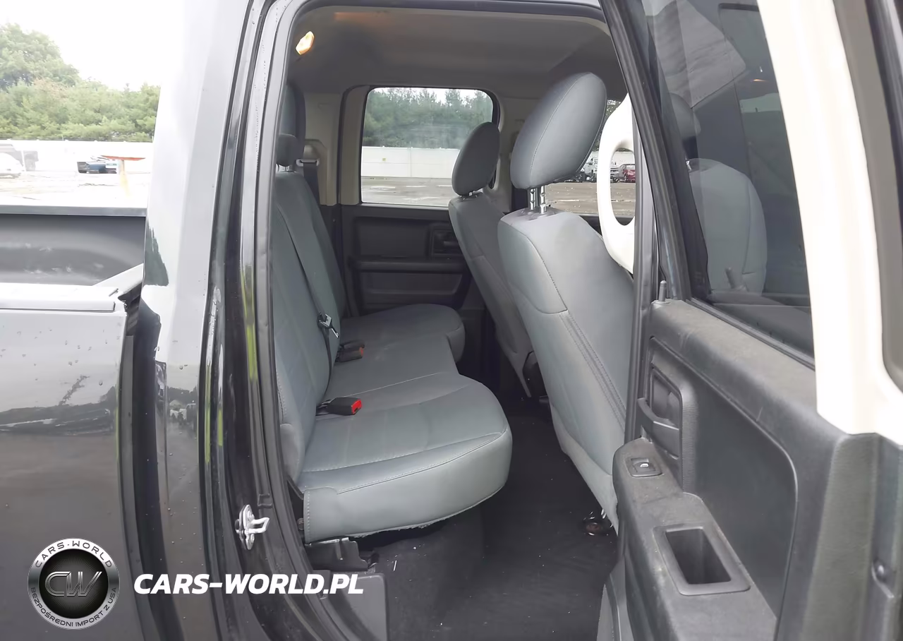 2017 Ram 1500 Express 4X4 6'4 Box VIN:1C6RR7FTXHS607943 - 8