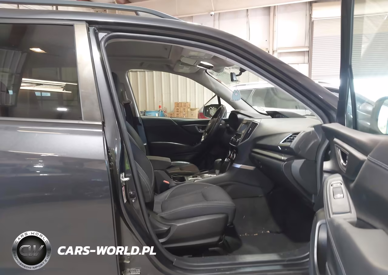 2019 Subaru Forester Premium VIN:JF2SKAGC3KH550808 - 5