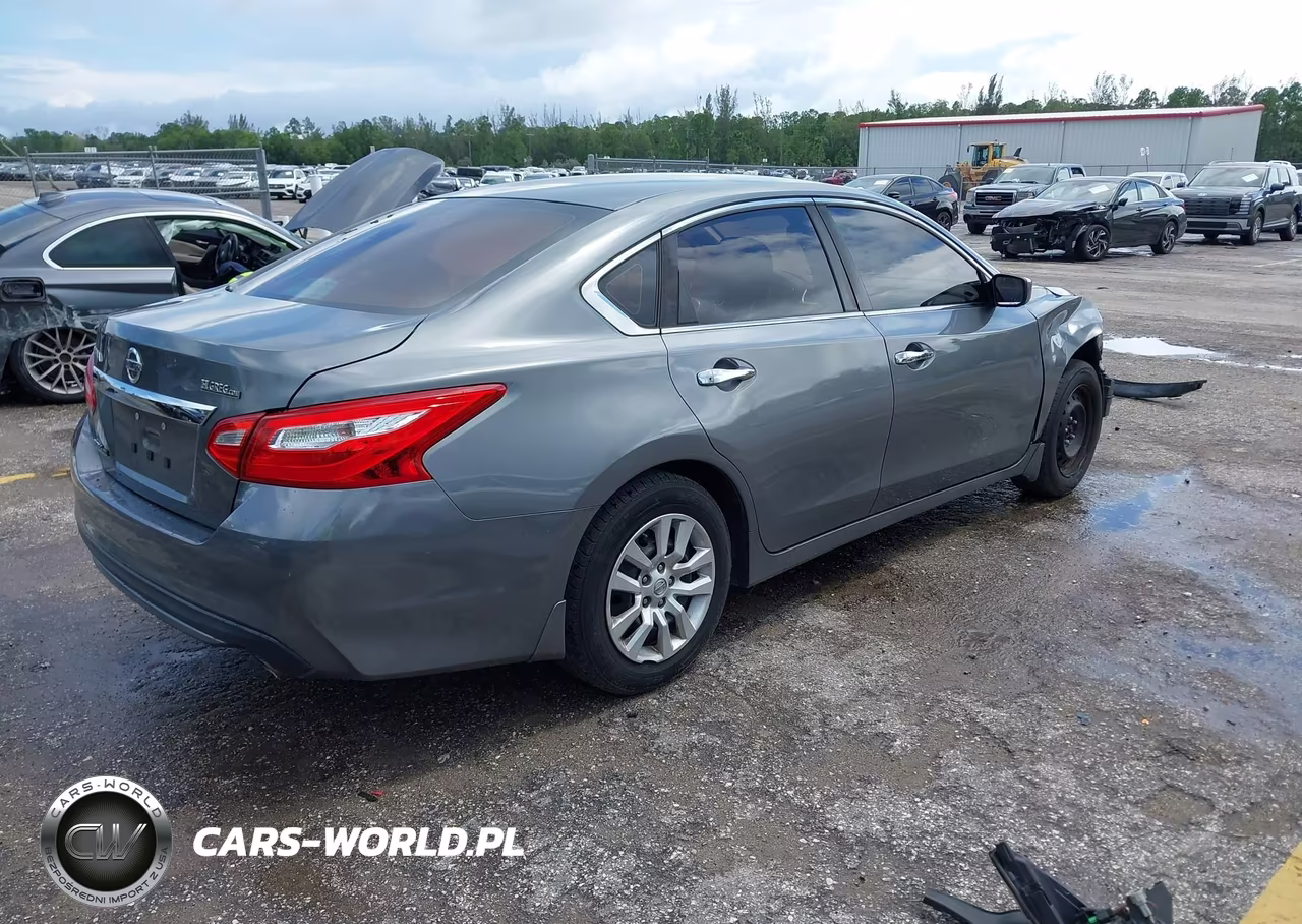 2016 Nissan Altima 2.5 S VIN:1N4AL3AP0GN356976 - 4