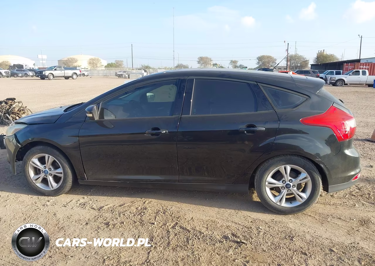 2014 Ford Focus Se VIN:1FADP3K2XEL130814 - 14