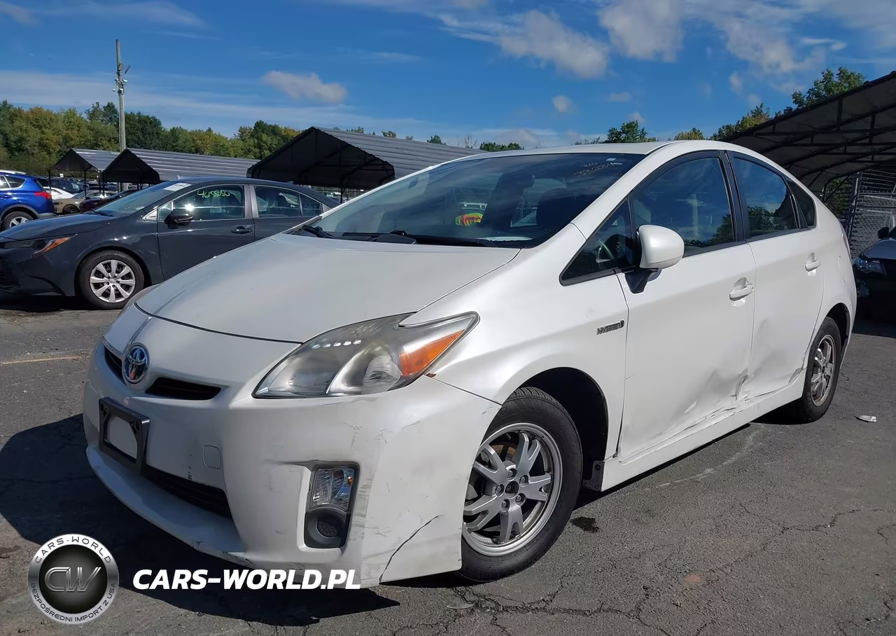 2011 Toyota Prius Two VIN:JTDKN3DU6B0276582 - 2