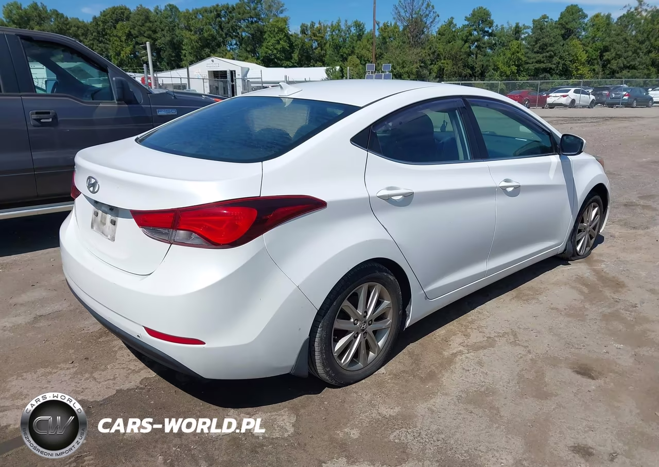 2015 Hyundai Elantra Se VIN:5NPDH4AE0FH638661 - 4