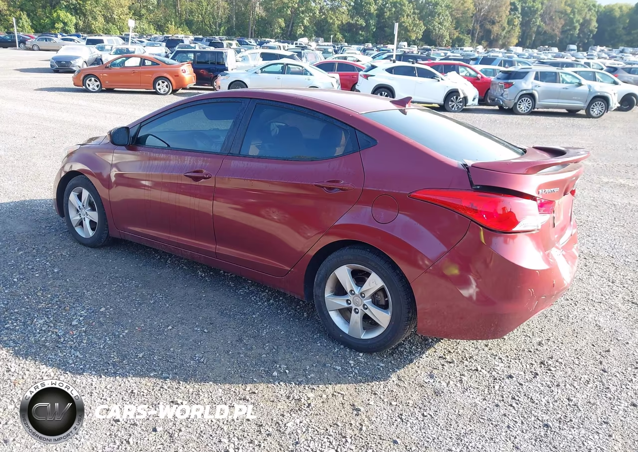 2013 Hyundai Elantra Gls VIN:5NPDH4AE0DH406641 - 3