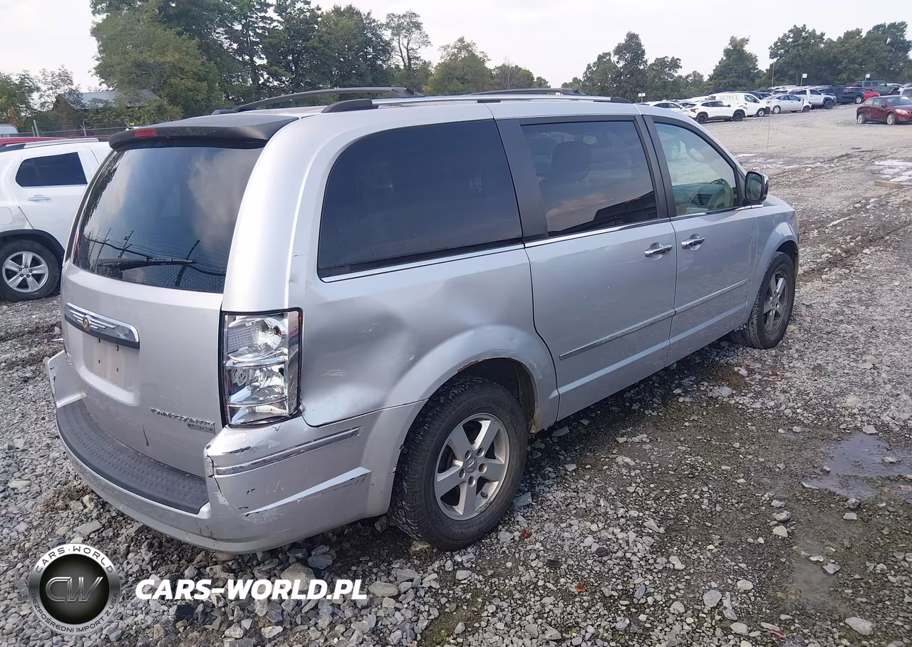 2010 Chrysler Town & Country Limited VIN:2A4RR6DX6AR124007 - 4