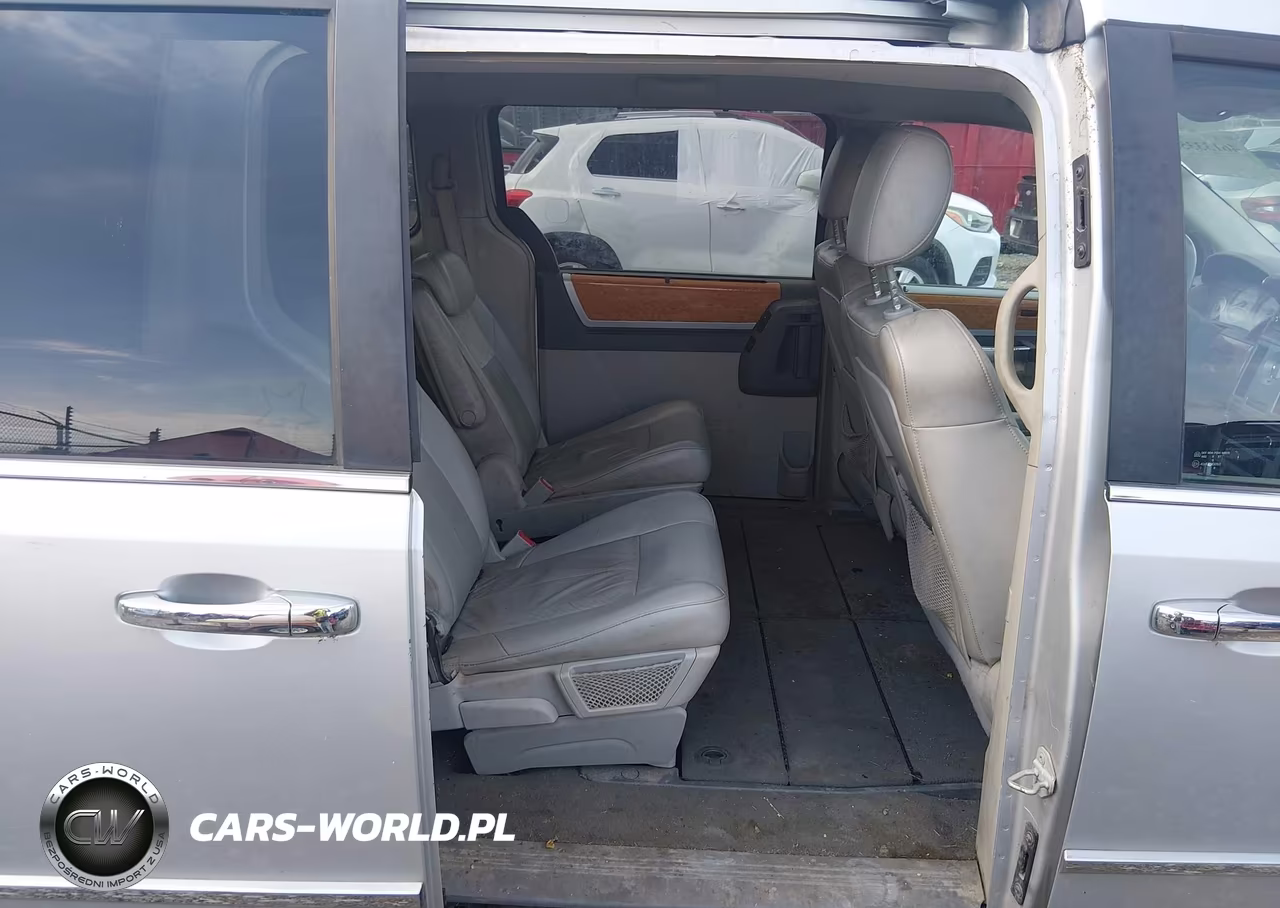 2010 Chrysler Town & Country Limited VIN:2A4RR6DX6AR124007 - 8