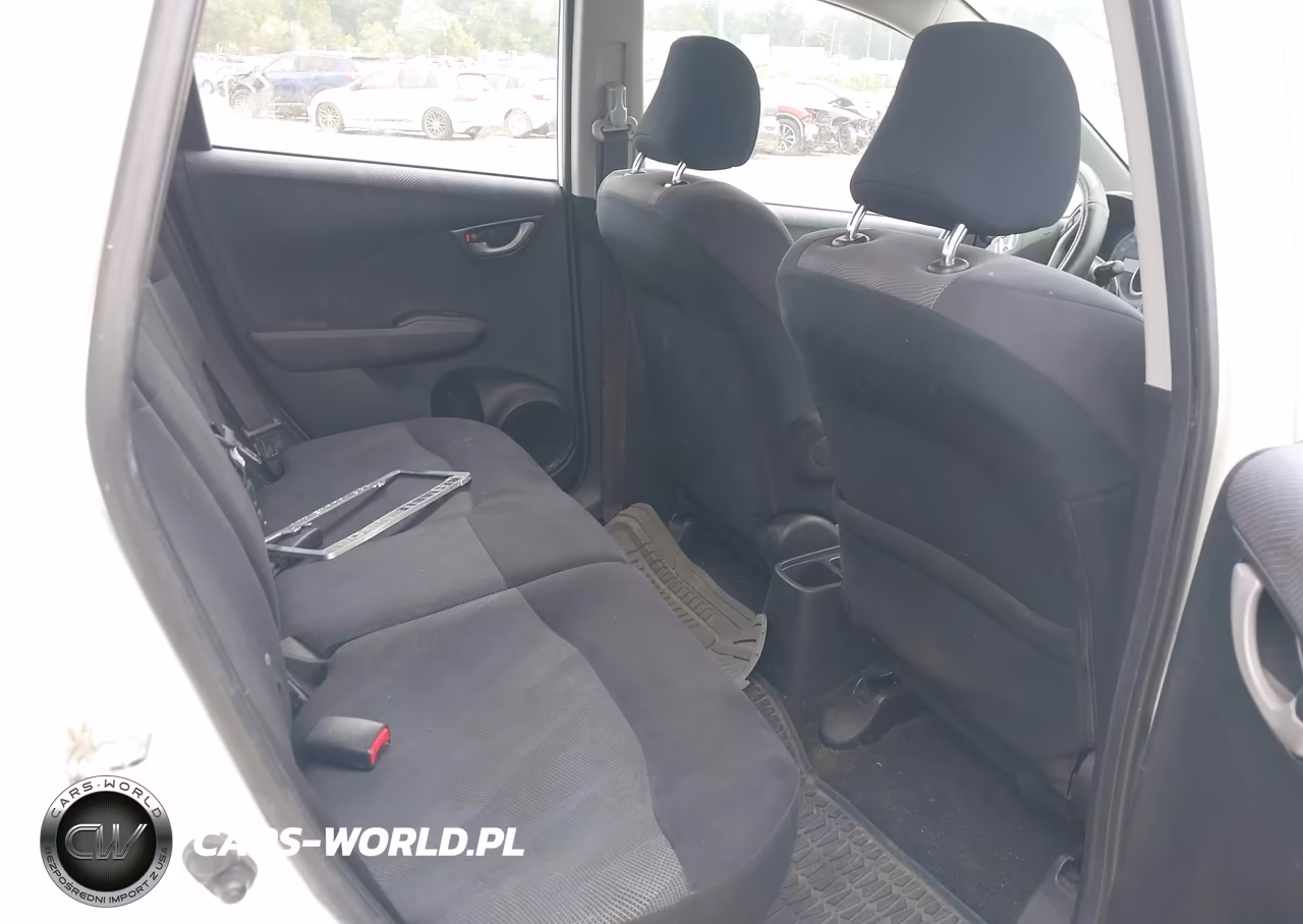2010 Honda Fit Sport VIN:JHMGE8H44AC005707 - 8