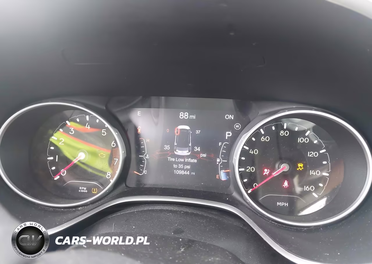 2018 Jeep Compass Latitude 4X4 VIN:3C4NJDBB0JT373505 - 7