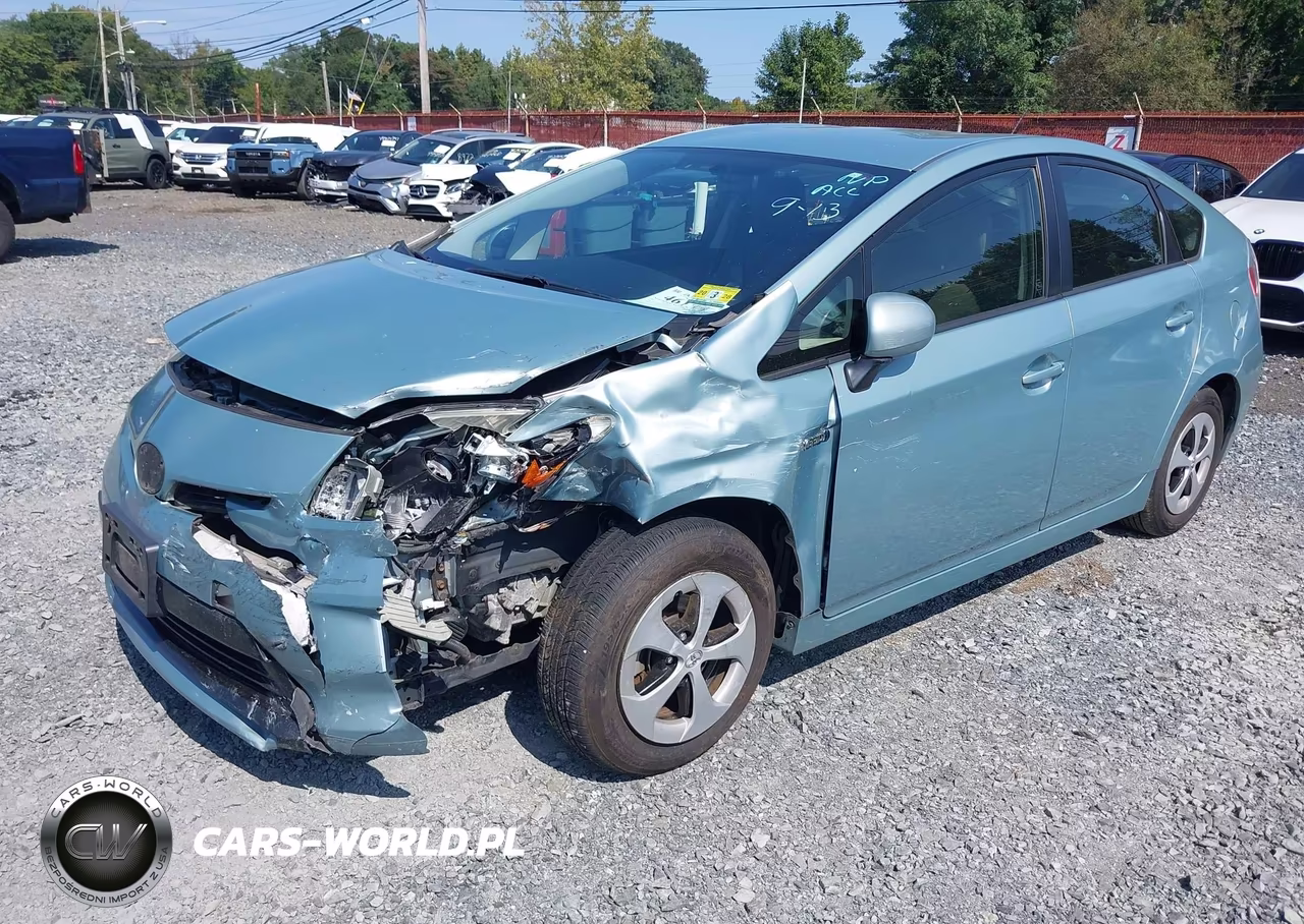 2013 Toyota Prius Two VIN:JTDKN3DU2D5592714 - 2