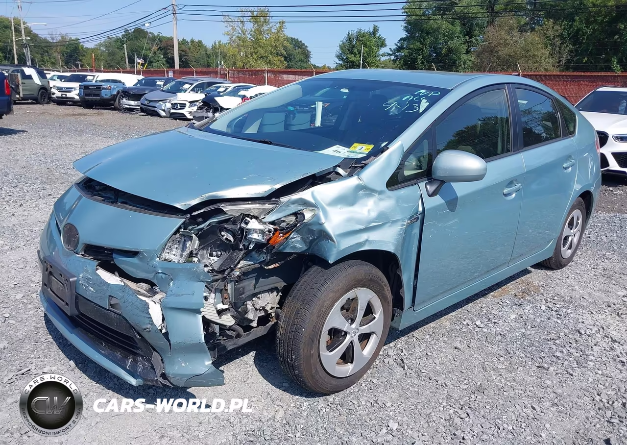 2013 Toyota Prius Two VIN:JTDKN3DU2D5592714 - 6