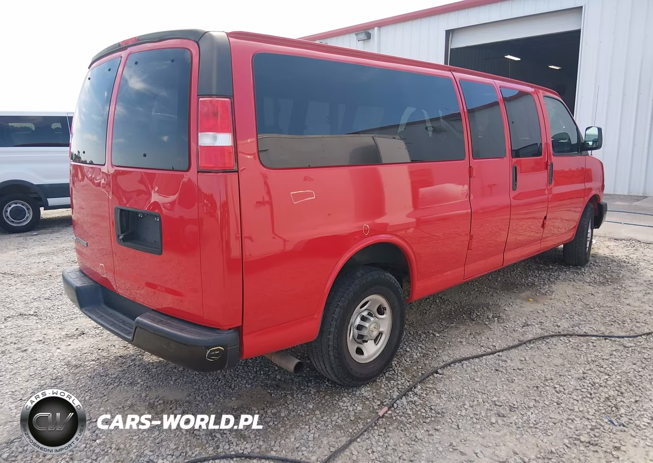 2020 Chevrolet Express Passenger Rwd 3500 Extended Wheelbase Ls VIN:1GAZGNFG4L1253138 - 4