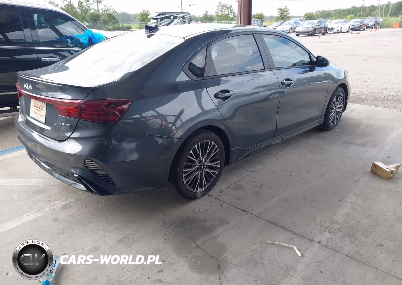 2023 Kia Forte Gt-Line VIN:3KPF54AD3PE541274 - 4