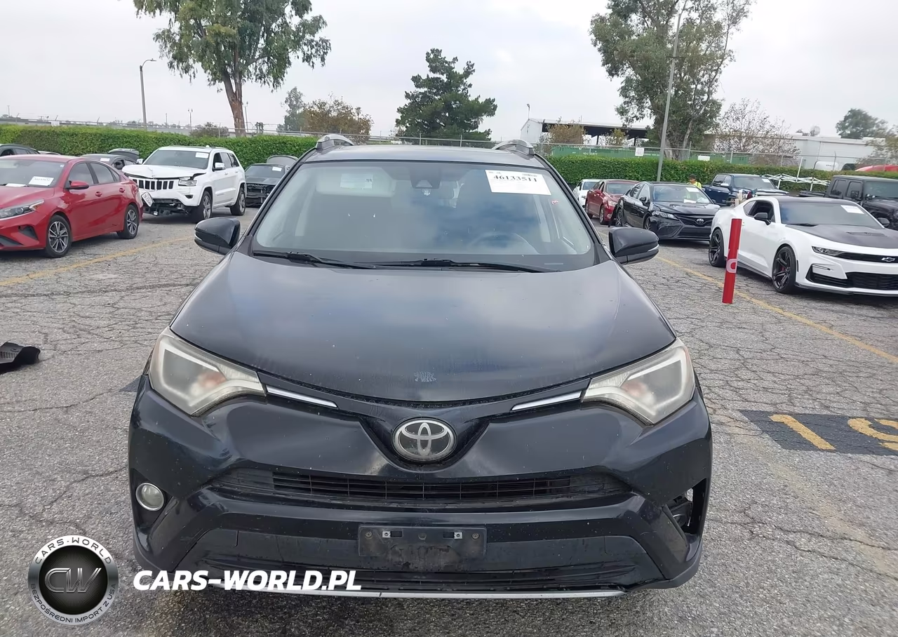 2018 Toyota Rav4 Xle VIN:2T3WFREV2JW435620 - 12