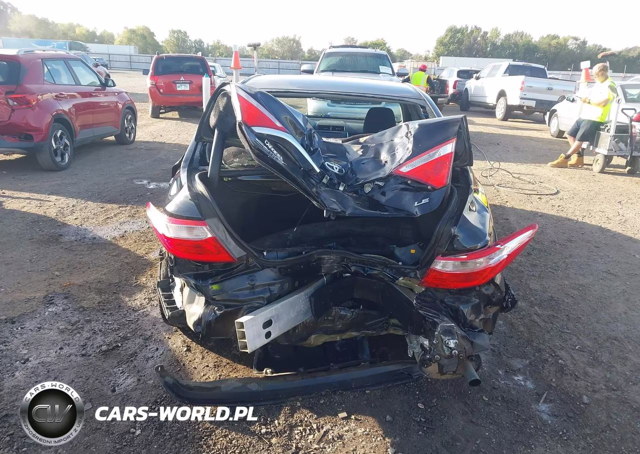 2017 Toyota Camry Le VIN:4T1BF1FK5HU409858 - 16