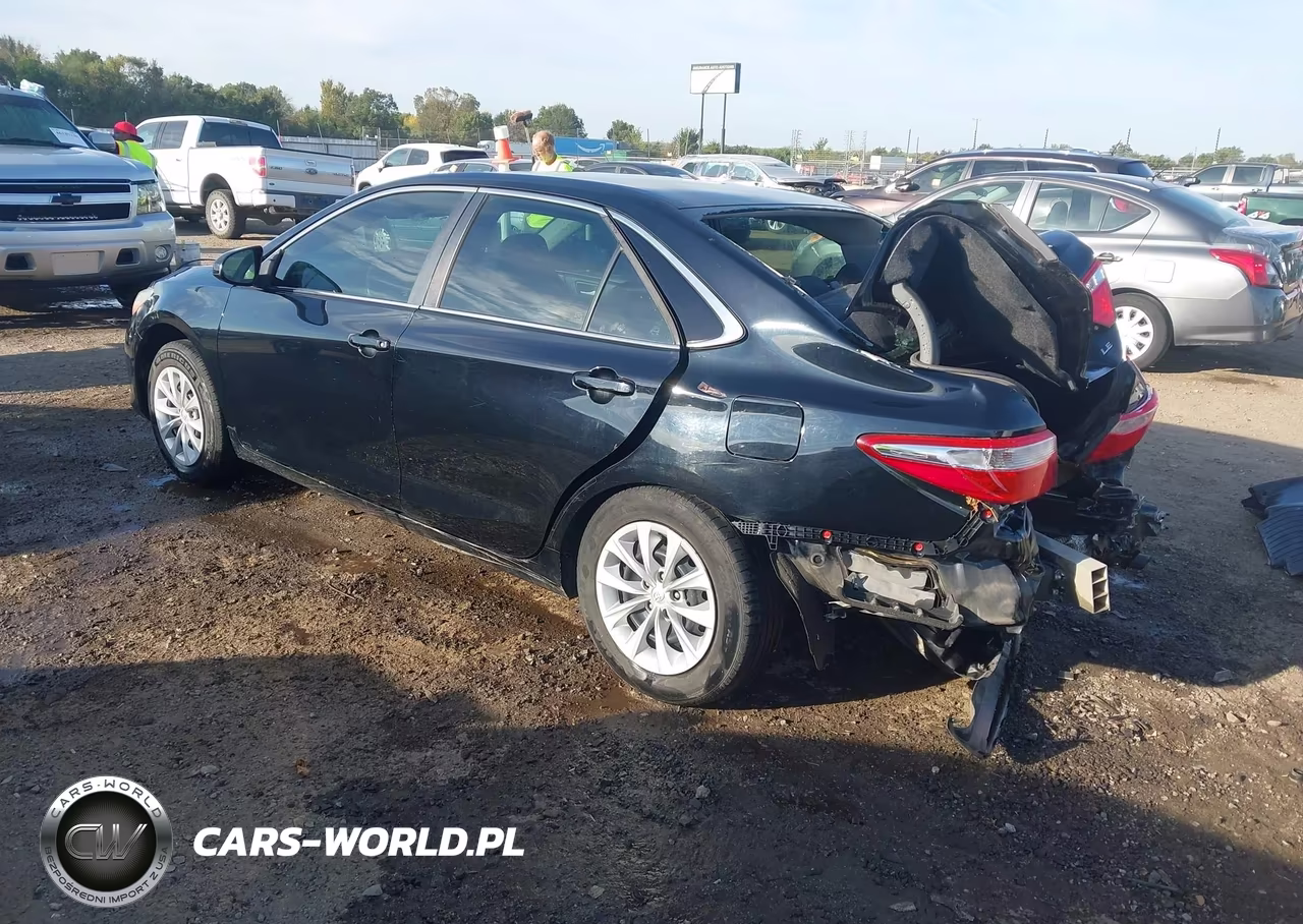 2017 Toyota Camry Le VIN:4T1BF1FK5HU409858 - 3