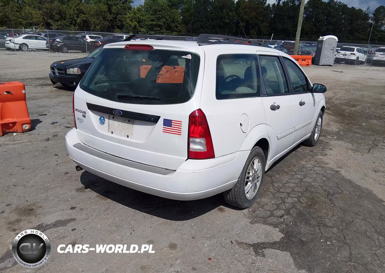 2007 Ford Focus Se-Ses VIN:1FAHP36NX7W173105 - 4