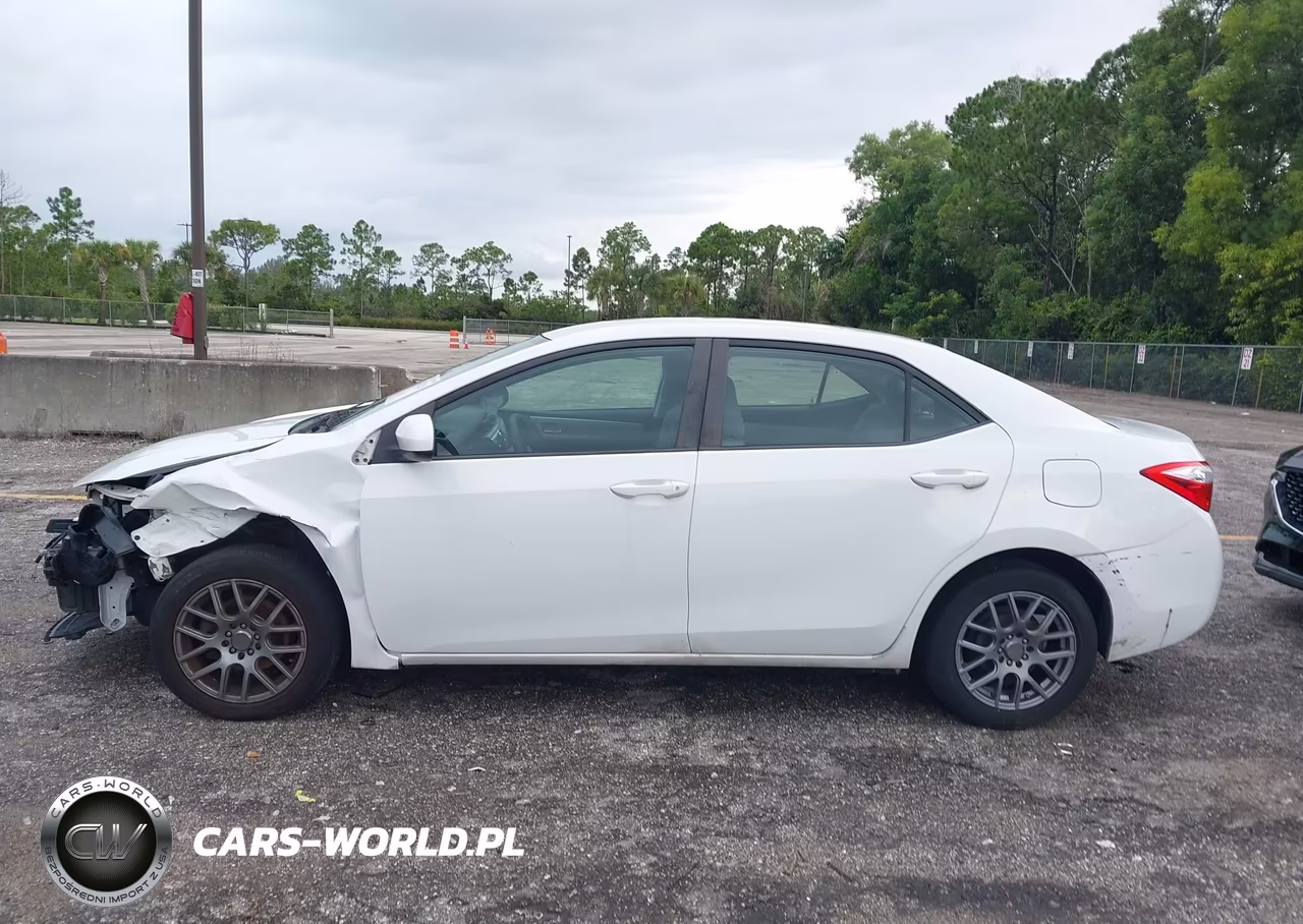 2016 Toyota Corolla Le VIN:2T1BURHE8GC527530 - 15